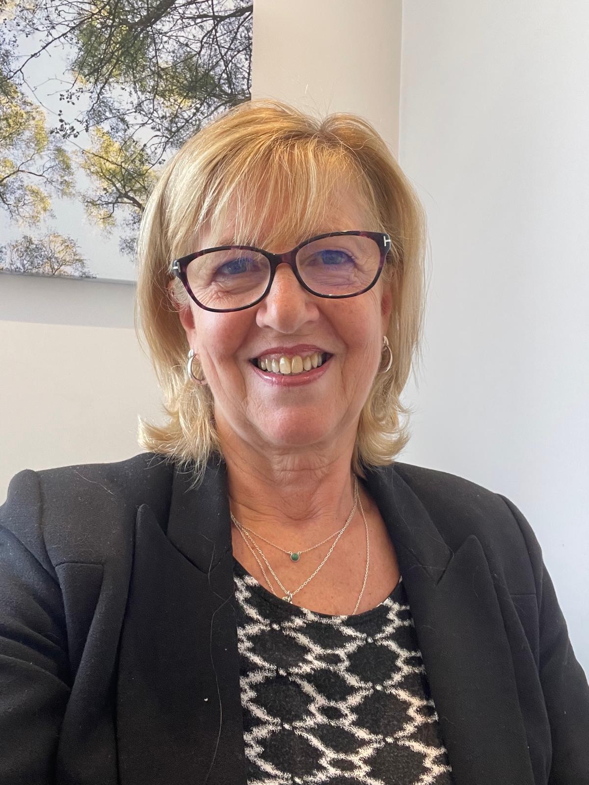 CAROL BOWYER